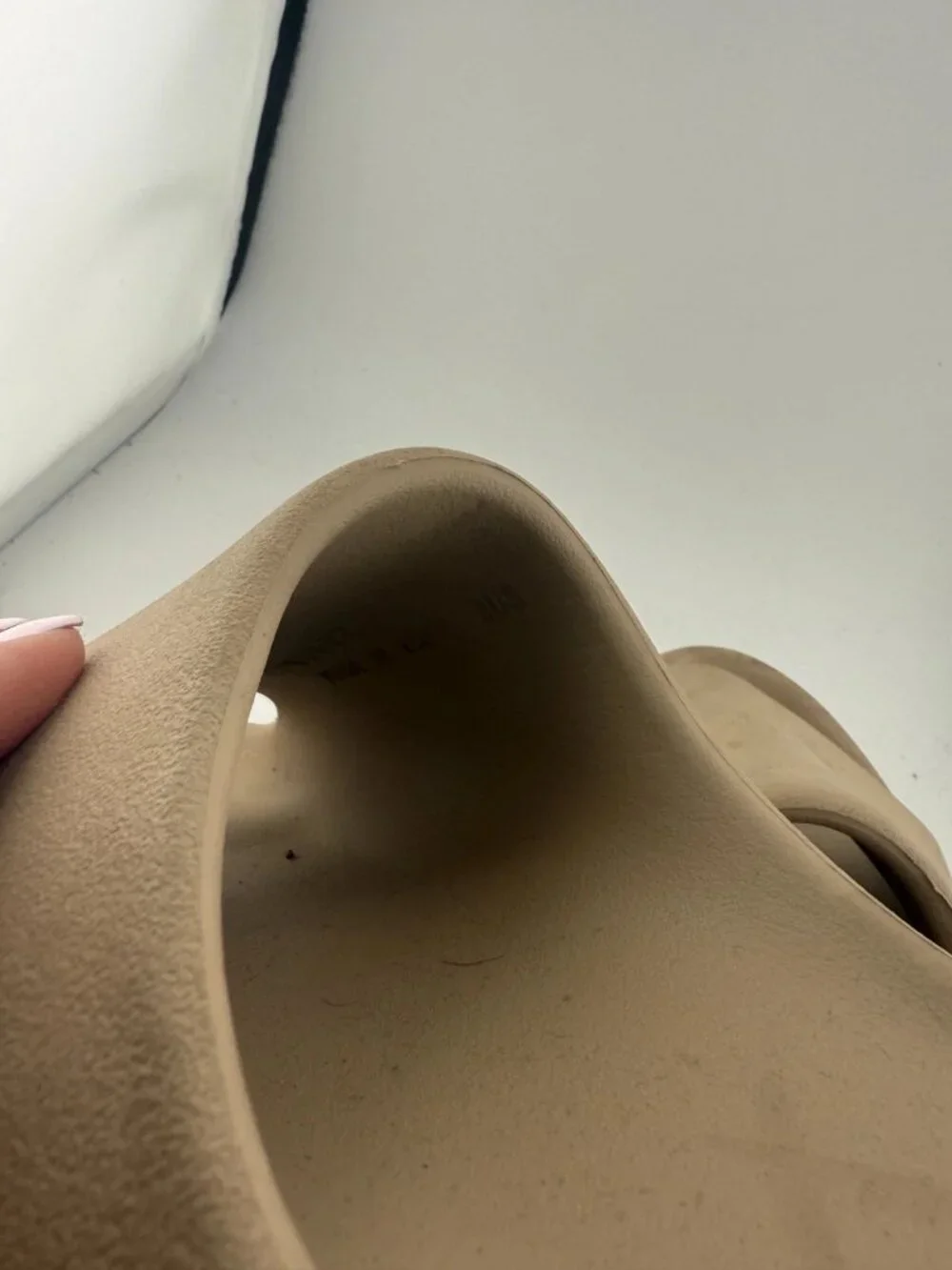 WORN adidas Yeezy Slide “Pure” Slides Size 8M No Box
